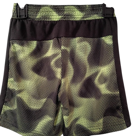 Althetic Green Soccer Basketball Gym Shorts Boys Youth XS (4-5) Stretchy EUC - Picture 2 of 5